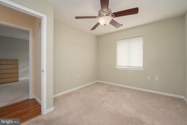 Building Photo - 35 Andrew Pl