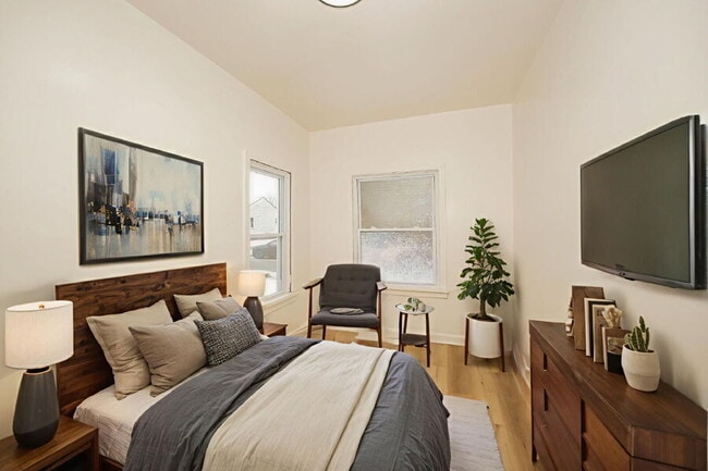Building Photo - 4495 W 137th St