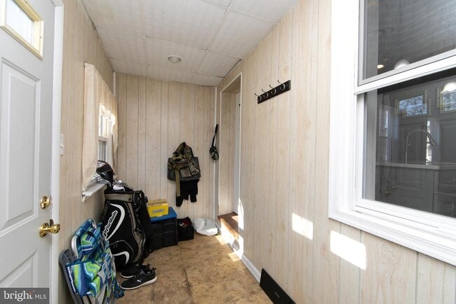 Building Photo - 8 Wynnewood Ave