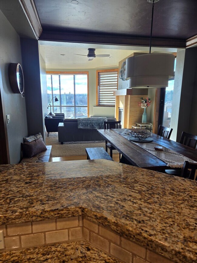 Building Photo - Franklin Crossing Building Condominium