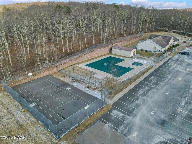 Building Photo - 502 Carrock Way