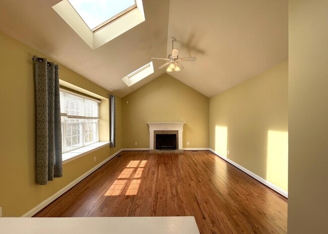 Building Photo - 4823 Vista Ridge Dr
