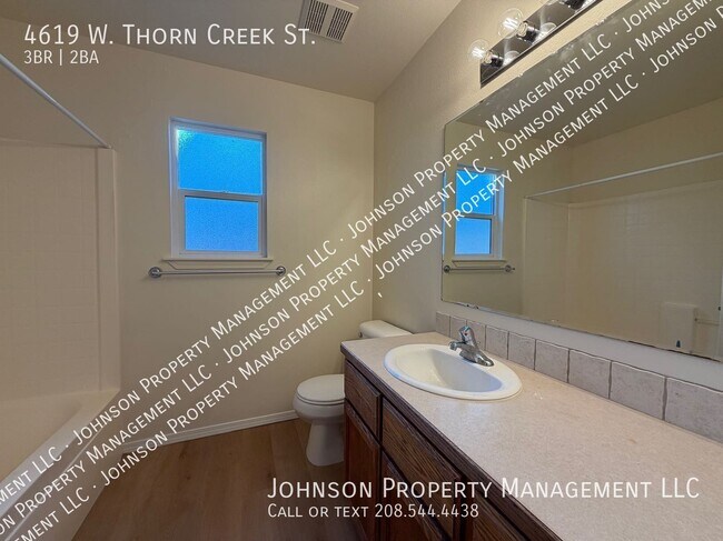 Building Photo - 4619 W Thorn Creek St