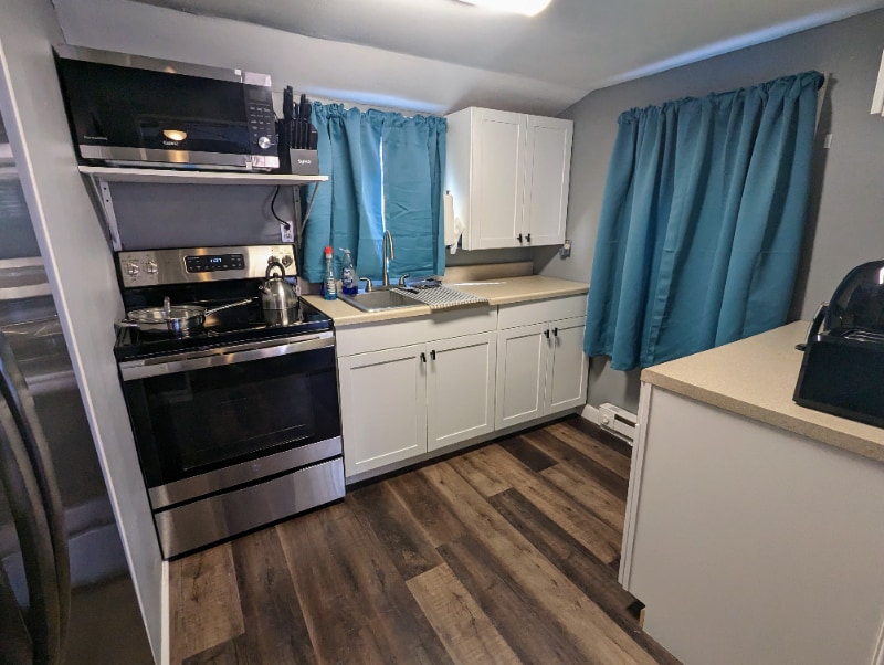 Building Photo - 146 2nd St