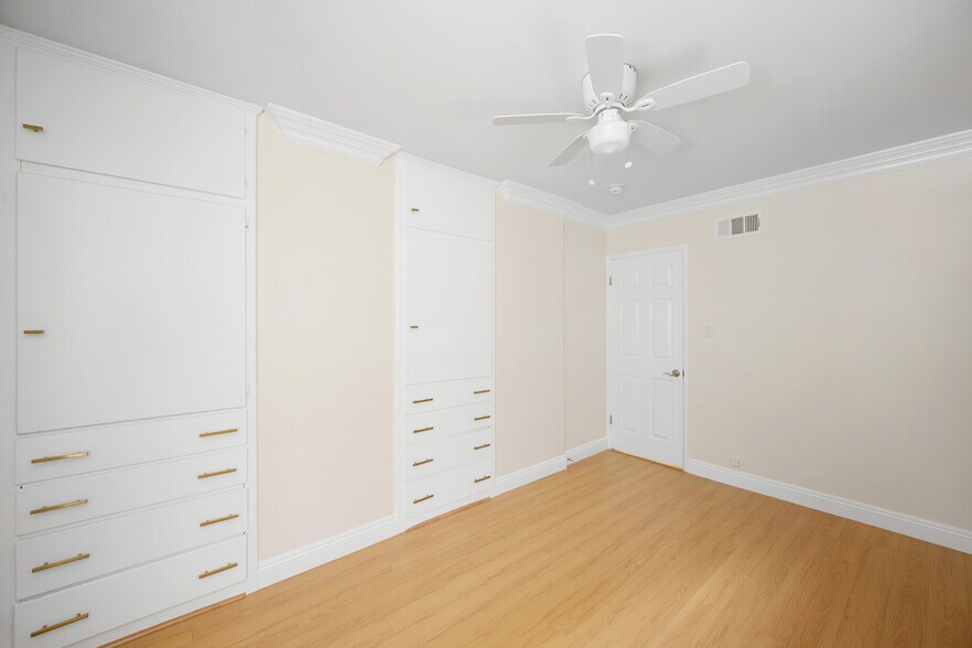 Building Photo - 3805 Los Olivos Ln