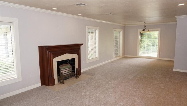 Building Photo - 1127 Glenwood Ave