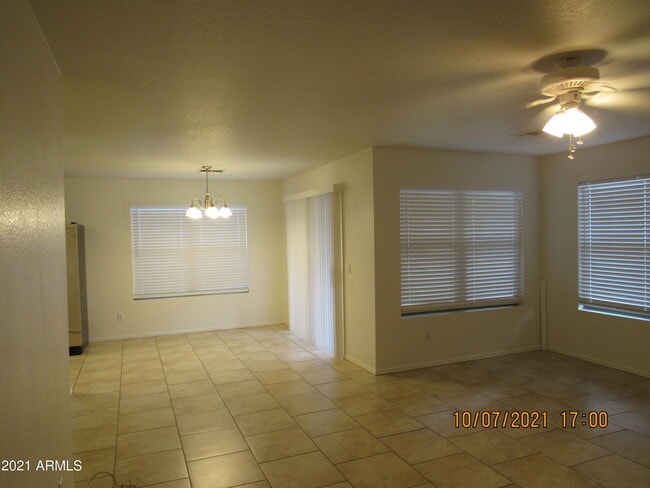 Building Photo - 2311 E Hazeltine Way