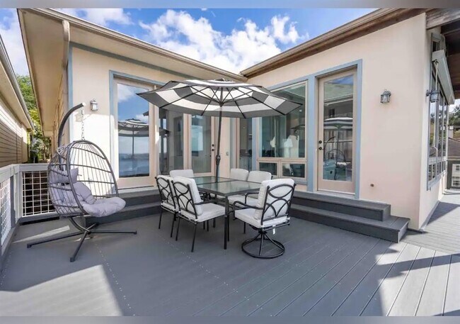 Building Photo - 5924 Lookout Mountain Dr