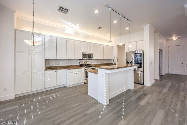 Building Photo - 10191 Refuge Ct