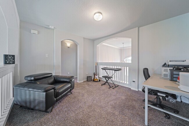 Building Photo - 1707 Benbrook Hollow Ln