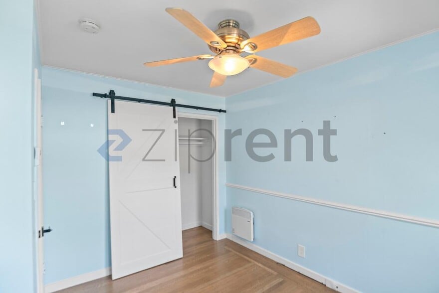 Building Photo - 5914 Mauritania Ave