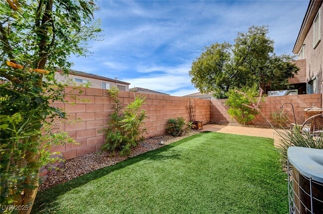 Building Photo - 229 Serenity Crest St