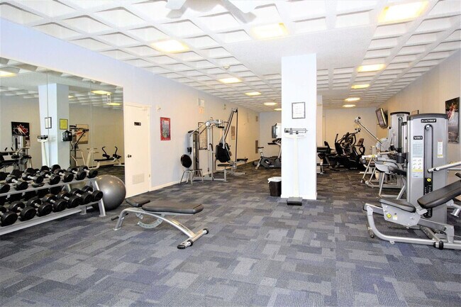 Building Photo - 1360 S Ocean Blvd