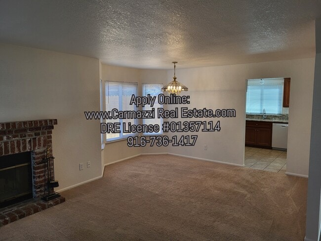 Building Photo - 9244 Mapleview Way