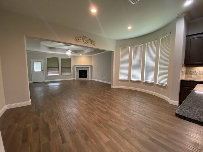Building Photo - 8110 Loretta Day Dr