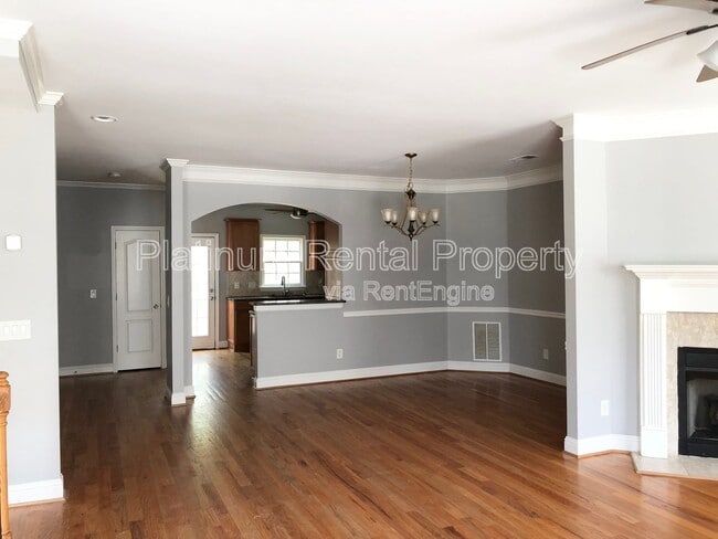Building Photo - 11047 Lorin Way