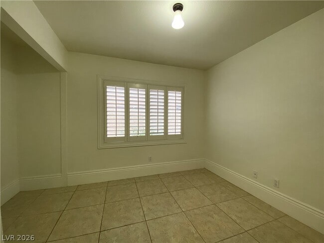 Building Photo - 8111 Cimarron Meadows Way