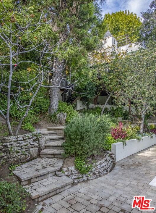 Building Photo - 4458 Dundee Dr