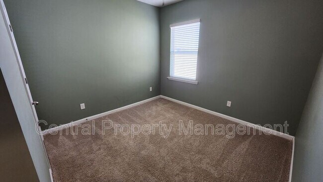 Building Photo - 731 Liberty Walk Ln