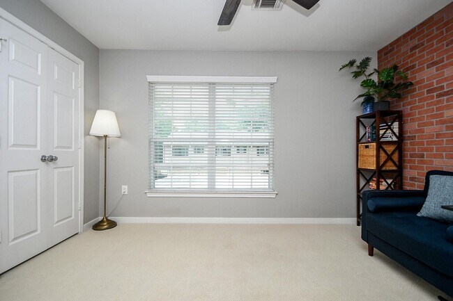 Building Photo - 2332 Winrock Blvd