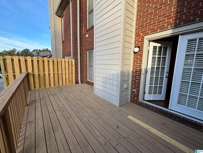 Building Photo - 241 Meadow Croft Cir