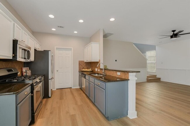 Building Photo - 1420 Huckleberry Ln