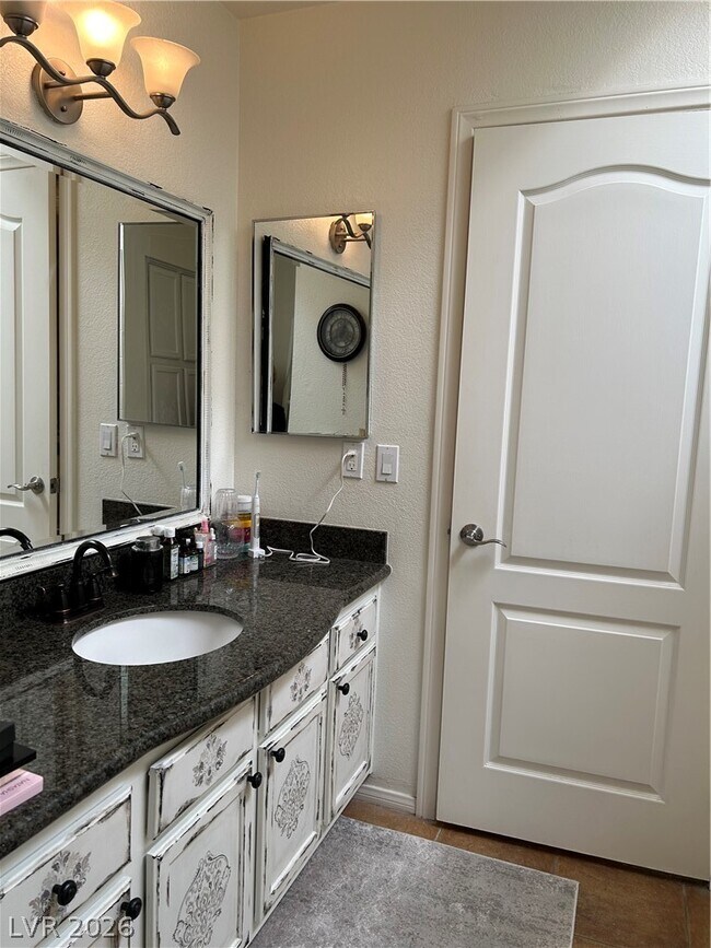 Building Photo - 9325 W Desert Inn Rd