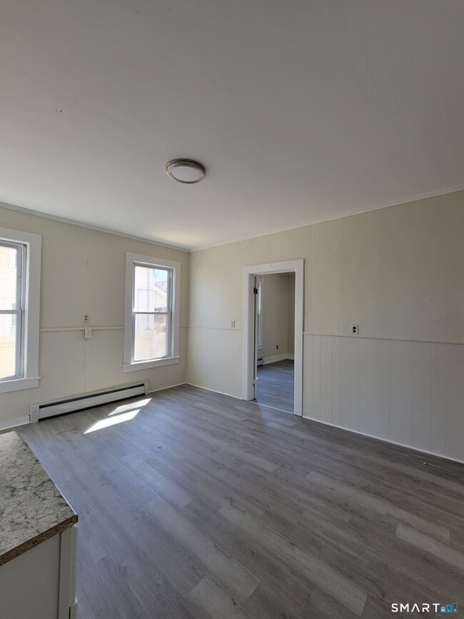 Building Photo - 21 Lewiston Ave