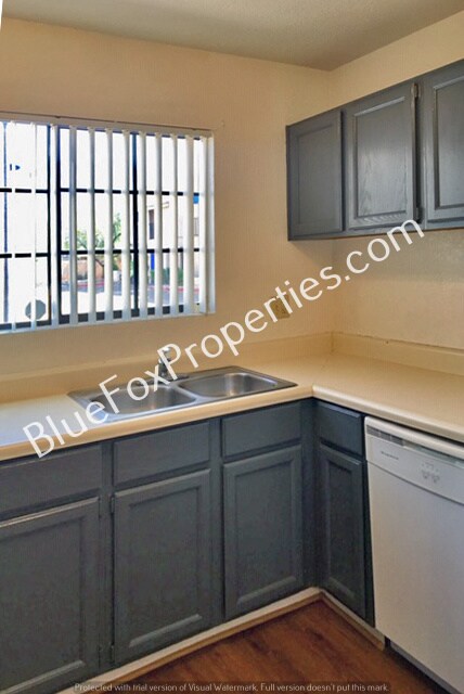 Building Photo - 234 E Pastime Rd