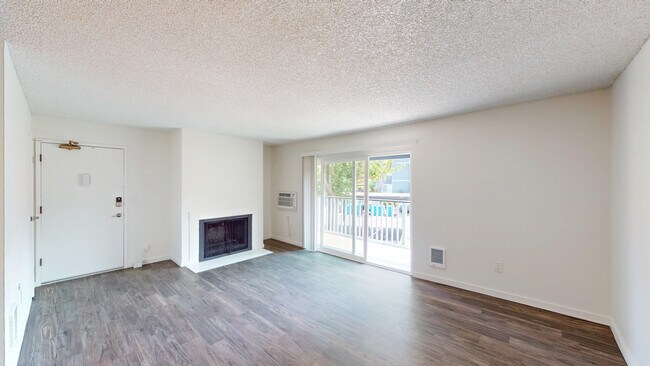 Building Photo - 521 Alameda del Prado