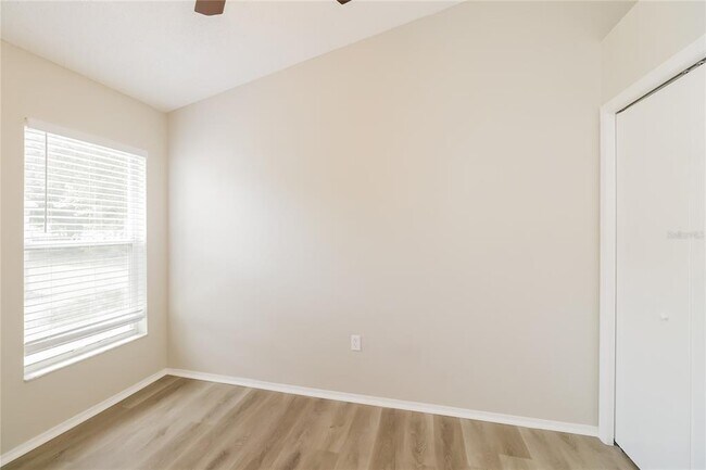 Building Photo - 110 Lindale St