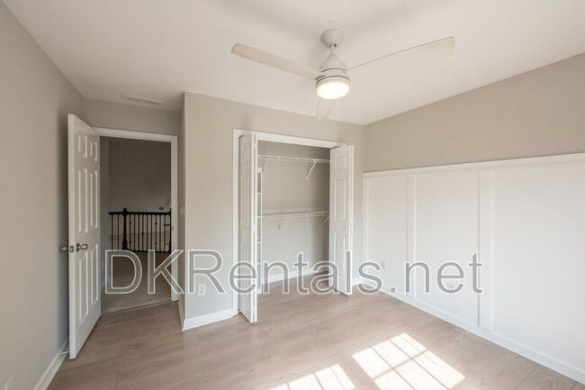 Building Photo - 1512 Fallen Leaf Dr SW