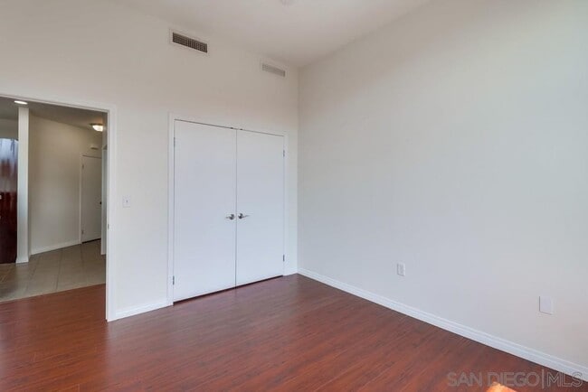 Building Photo - 530 K St