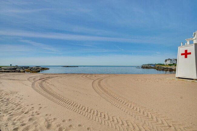 Building Photo - 109 Hawley Ave