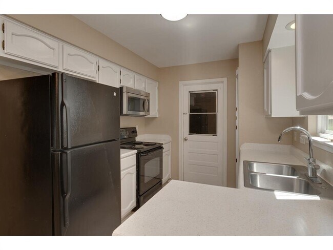 Building Photo - 12320 Scribe Dr