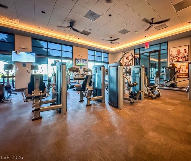 Building Photo - 6714 Desert Crimson St