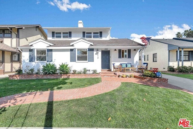 Building Photo - 7410 El Manor Ave