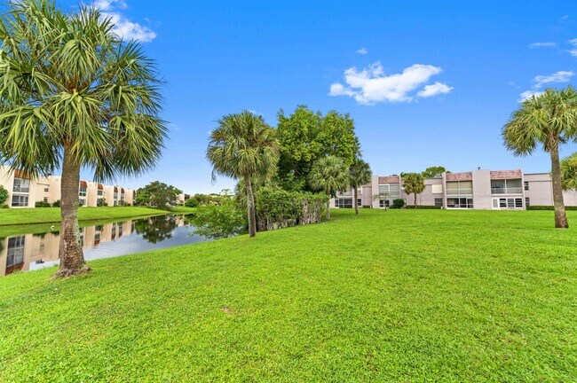 Building Photo - 2700 Casita Way