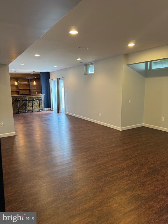 Building Photo - 5105 Hugunin Way