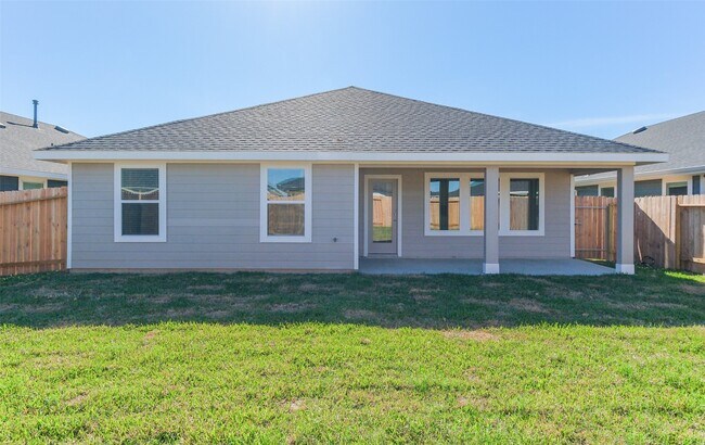 Building Photo - 31718 Hallington Hl Ln