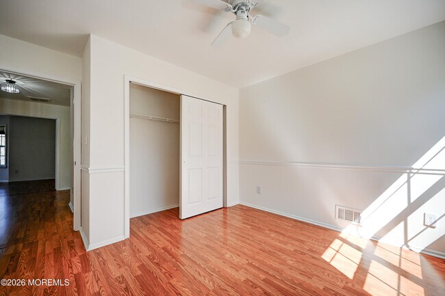 Building Photo - 214 Paddington Ct