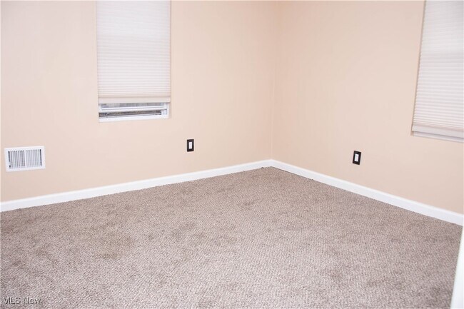 Building Photo - 1093 Wilbur Ave