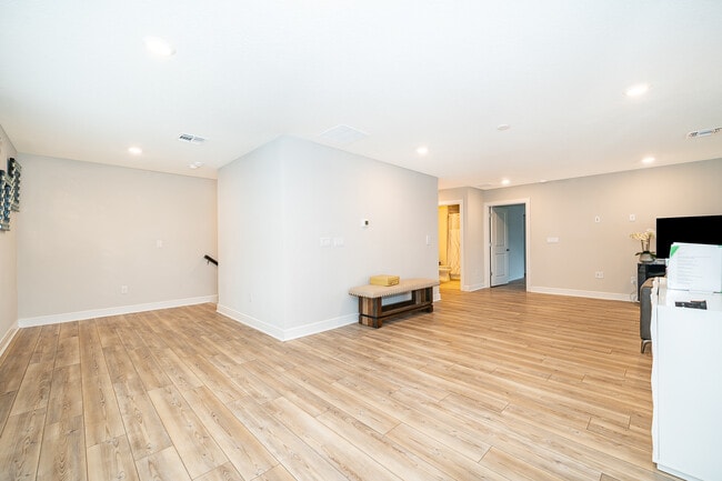 Building Photo - 10364 Shive Island Ct