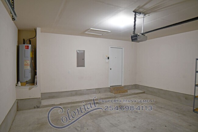 Building Photo - AVAILABLE SOON!