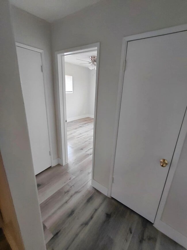 Building Photo - 138 E 88th St