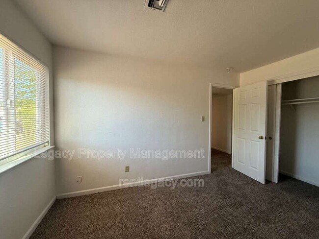 Building Photo - 6635 Chandler Dr