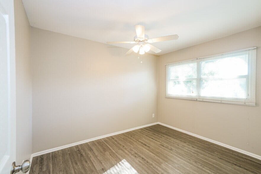 Building Photo - 9691 52nd Way N