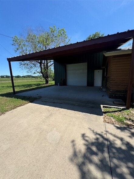 Building Photo - 75 Scott Rd