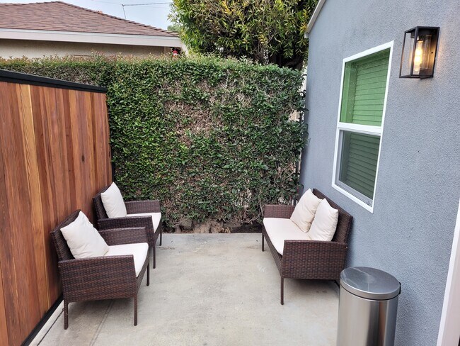 Building Photo - 11164 Piggott Dr