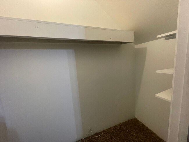 Building Photo - Cypress Lake Front Property in Benton!